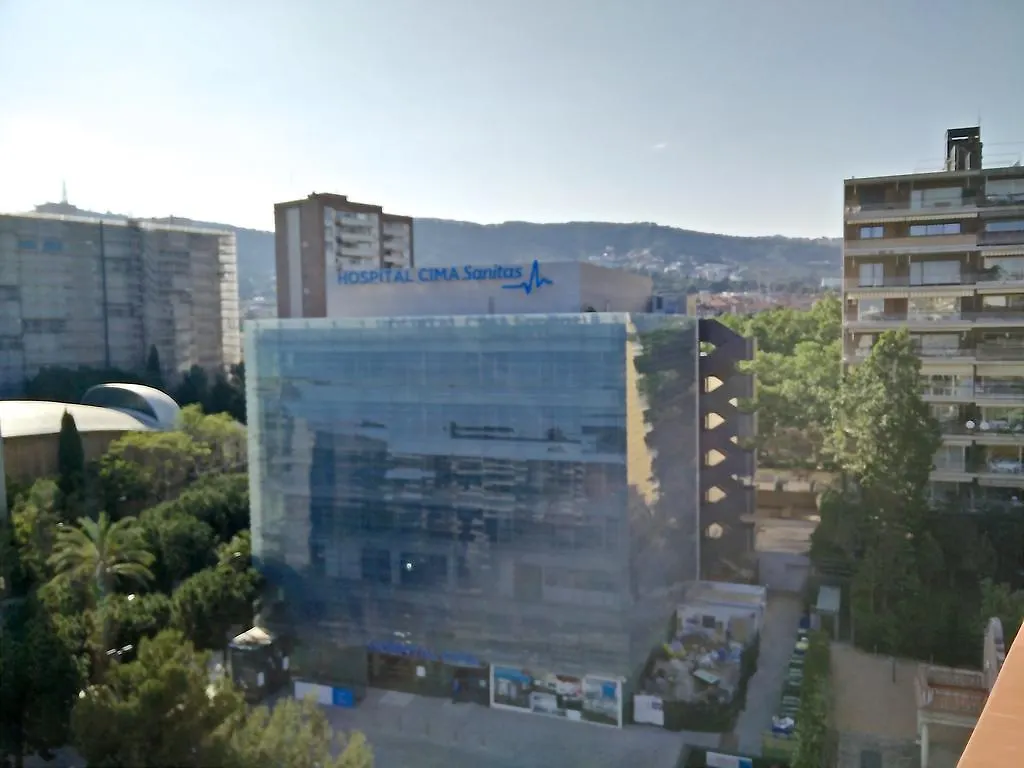Ferran Pedralbes Penthouse 0*, Barcelona Spanien